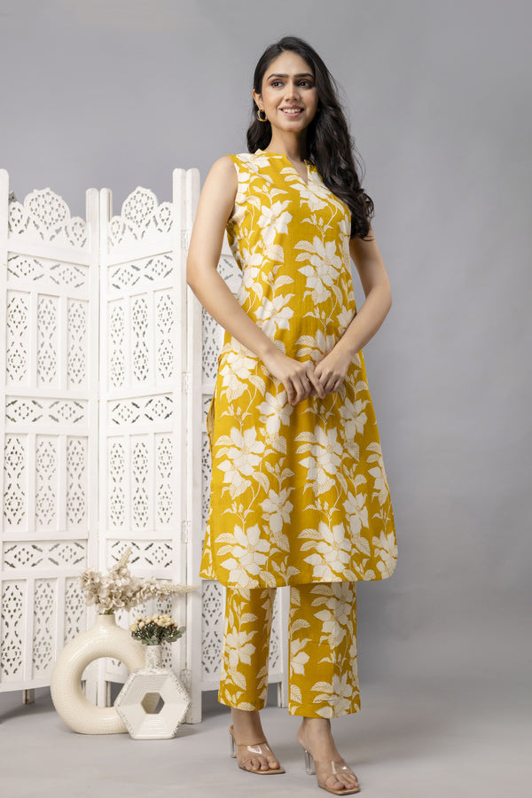 Myaza Women Yelow e White Flower Pprinted Kurta Pant Set